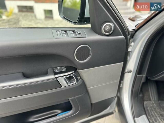 Серый Ленд Ровер Рендж Ровер Спорт, объемом двигателя 2.99 л и пробегом 202 тыс. км за 28700 $, фото 16 на Automoto.ua