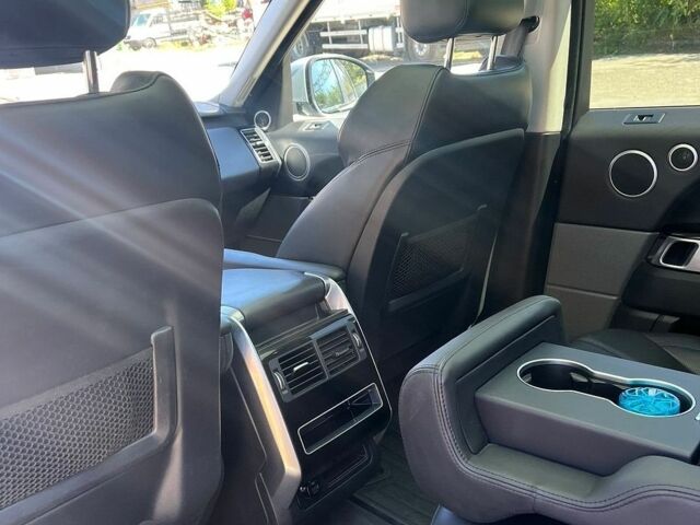 Сірий Ленд Ровер Range Rover Sport, об'ємом двигуна 2.99 л та пробігом 210 тис. км за 35000 $, фото 12 на Automoto.ua