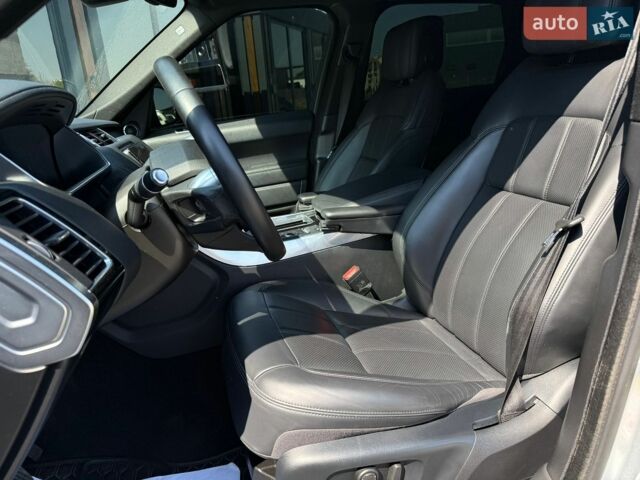 Сірий Ленд Ровер Range Rover Sport, об'ємом двигуна 3 л та пробігом 111 тис. км за 38800 $, фото 11 на Automoto.ua