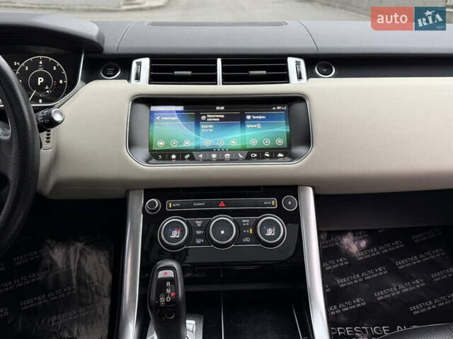 Сірий Ленд Ровер Range Rover Sport, об'ємом двигуна 2.99 л та пробігом 88 тис. км за 39500 $, фото 65 на Automoto.ua