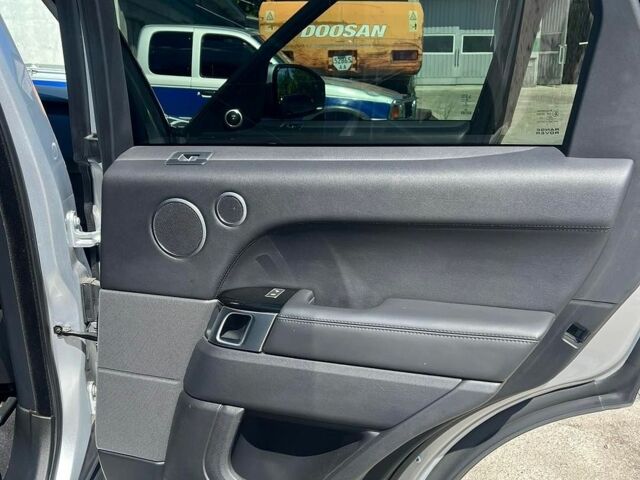 Сірий Ленд Ровер Range Rover Sport, об'ємом двигуна 2.99 л та пробігом 210 тис. км за 35000 $, фото 15 на Automoto.ua