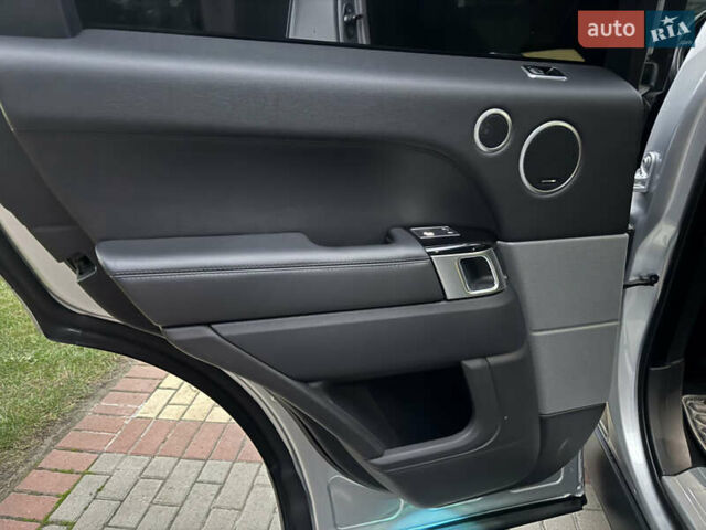 Серый Ленд Ровер Рендж Ровер Спорт, объемом двигателя 3 л и пробегом 100 тыс. км за 44000 $, фото 10 на Automoto.ua