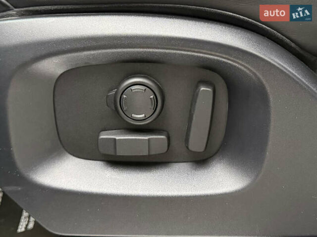 Серый Ленд Ровер Рендж Ровер Спорт, объемом двигателя 2.99 л и пробегом 88 тыс. км за 39500 $, фото 44 на Automoto.ua