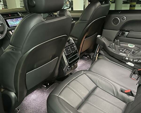 Сірий Ленд Ровер Range Rover Sport, об'ємом двигуна 3 л та пробігом 33 тис. км за 55000 $, фото 21 на Automoto.ua