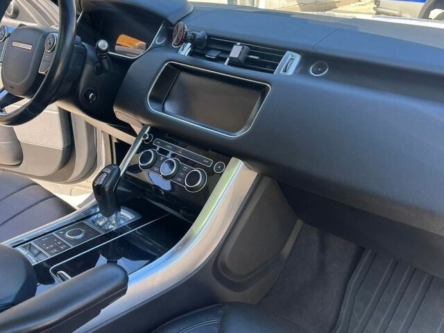 Сірий Ленд Ровер Range Rover Sport, об'ємом двигуна 2.99 л та пробігом 210 тис. км за 35000 $, фото 8 на Automoto.ua