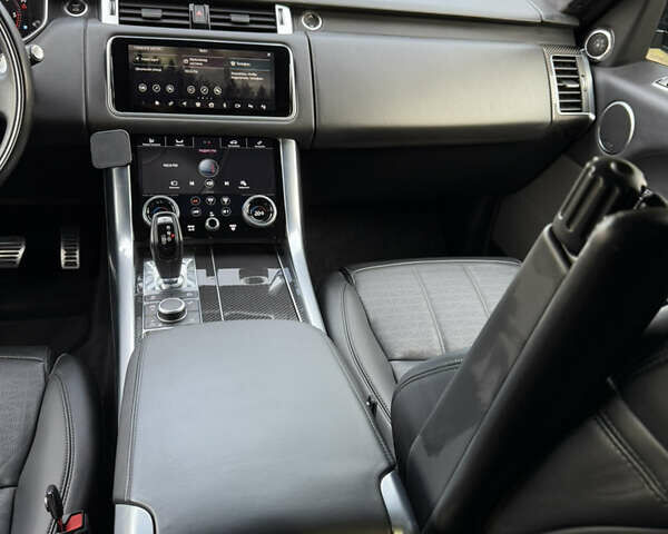 Серый Ленд Ровер Рендж Ровер Спорт, объемом двигателя 4.37 л и пробегом 108 тыс. км за 60000 $, фото 8 на Automoto.ua