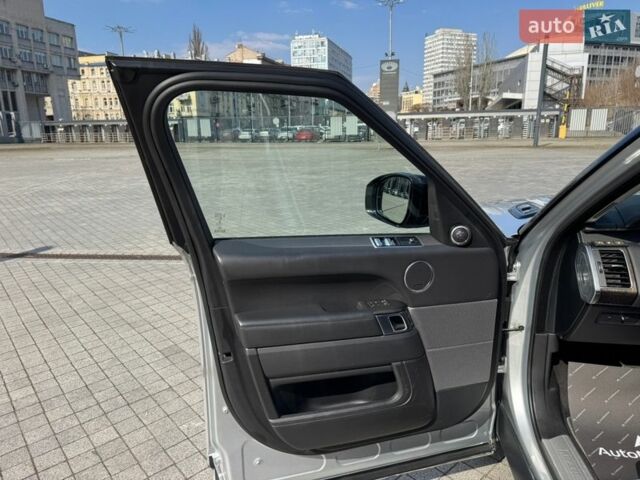 Серый Ленд Ровер Рендж Ровер Спорт, объемом двигателя 2.99 л и пробегом 101 тыс. км за 48900 $, фото 11 на Automoto.ua