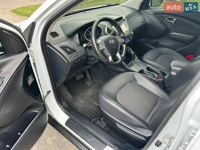 Сірий Ленд Ровер Range Rover Sport, об'ємом двигуна 3 л та пробігом 95 тис. км за 43900 $, фото 16 на Automoto.ua