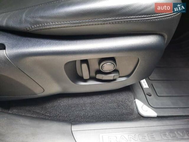 Сірий Ленд Ровер Range Rover Sport, об'ємом двигуна 2.99 л та пробігом 182 тис. км за 38500 $, фото 9 на Automoto.ua