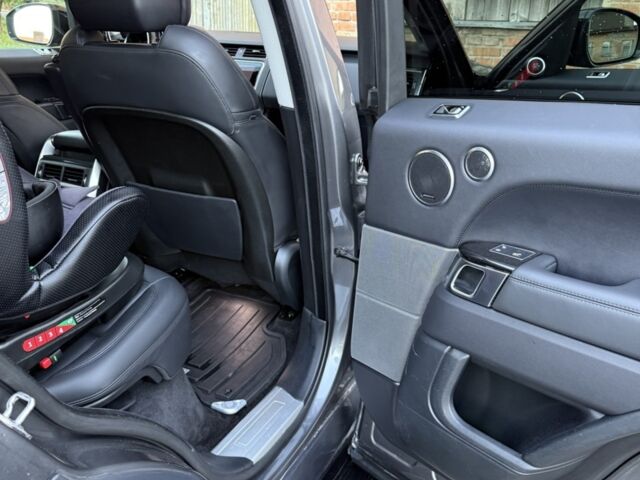 Сірий Ленд Ровер Range Rover Sport, об'ємом двигуна 3 л та пробігом 115 тис. км за 39990 $, фото 4 на Automoto.ua