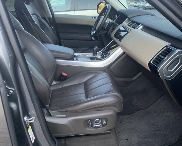 Серый Ленд Ровер Рендж Ровер Спорт, объемом двигателя 3 л и пробегом 83 тыс. км за 50000 $, фото 2 на Automoto.ua