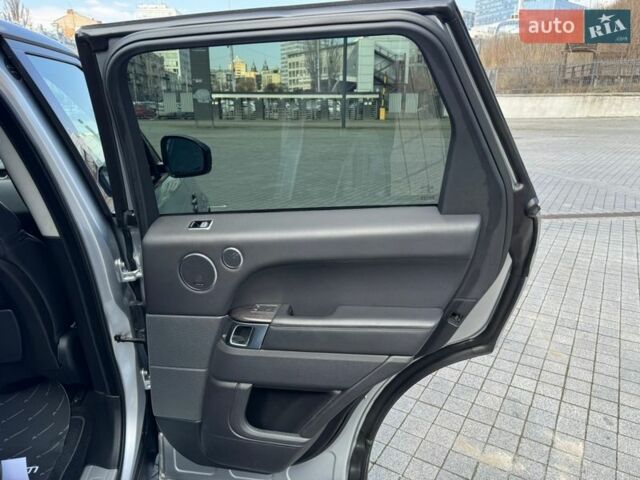 Серый Ленд Ровер Рендж Ровер Спорт, объемом двигателя 2.99 л и пробегом 101 тыс. км за 48900 $, фото 34 на Automoto.ua