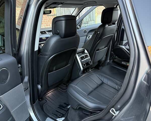 Сірий Ленд Ровер Range Rover Sport, об'ємом двигуна 3 л та пробігом 106 тис. км за 43000 $, фото 5 на Automoto.ua