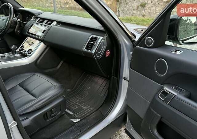 Ленд Ровер Range Rover Sport 2018 у Каменце-Подольском на Automoto.ua Сірий Ленд Ровер Range Rover Sport, об'ємом двигуна 2.99 л та пробігом 193 тис. км за 42500 $, фото 23 на Automoto.ua