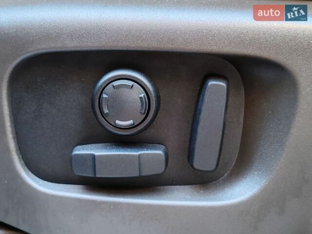 Сірий Ленд Ровер Range Rover Sport, об'ємом двигуна 2.99 л та пробігом 133 тис. км за 43800 $, фото 40 на Automoto.ua