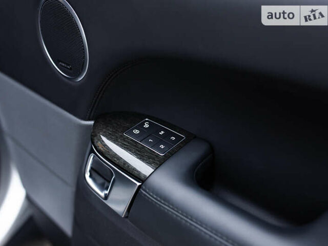 Сірий Ленд Ровер Range Rover Sport, об'ємом двигуна 3 л та пробігом 40 тис. км за 59500 $, фото 47 на Automoto.ua