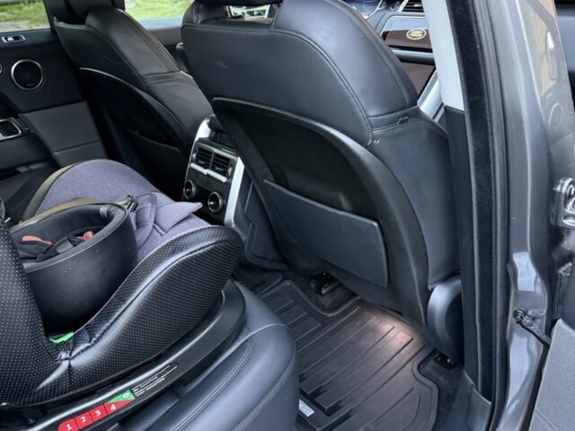 Сірий Ленд Ровер Range Rover Sport, об'ємом двигуна 3 л та пробігом 115 тис. км за 39990 $, фото 3 на Automoto.ua
