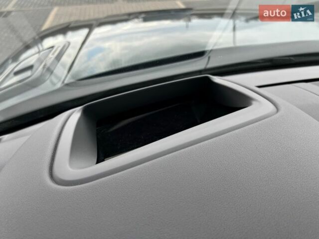 Сірий Ленд Ровер Range Rover Sport, об'ємом двигуна 2 л та пробігом 73 тис. км за 49500 $, фото 27 на Automoto.ua