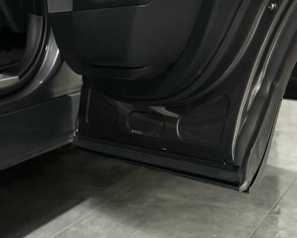 Сірий Ленд Ровер Range Rover Sport, об'ємом двигуна 3 л та пробігом 180 тис. км за 42999 $, фото 15 на Automoto.ua