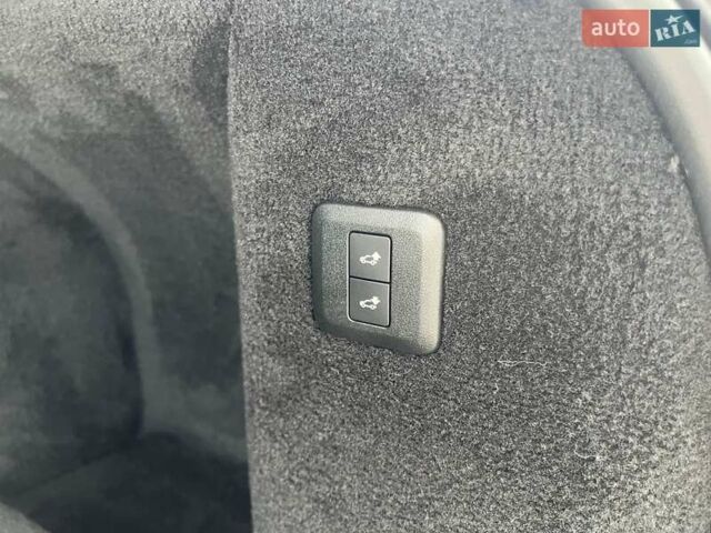 Сірий Ленд Ровер Range Rover Sport, об'ємом двигуна 2 л та пробігом 73 тис. км за 49500 $, фото 35 на Automoto.ua