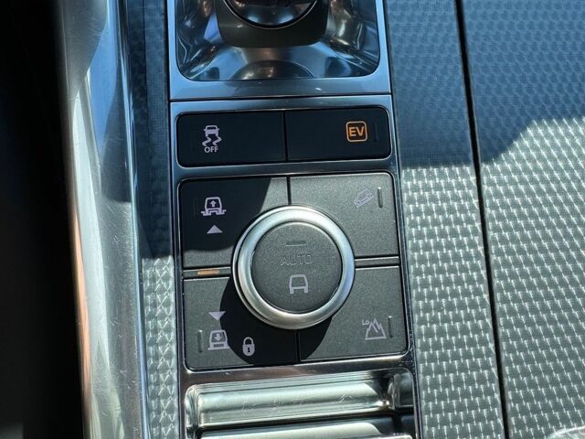 Сірий Ленд Ровер Range Rover Sport, об'ємом двигуна 2 л та пробігом 101 тис. км за 50000 $, фото 23 на Automoto.ua