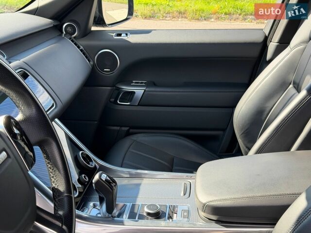 Сірий Ленд Ровер Range Rover Sport, об'ємом двигуна 2 л та пробігом 101 тис. км за 50000 $, фото 19 на Automoto.ua
