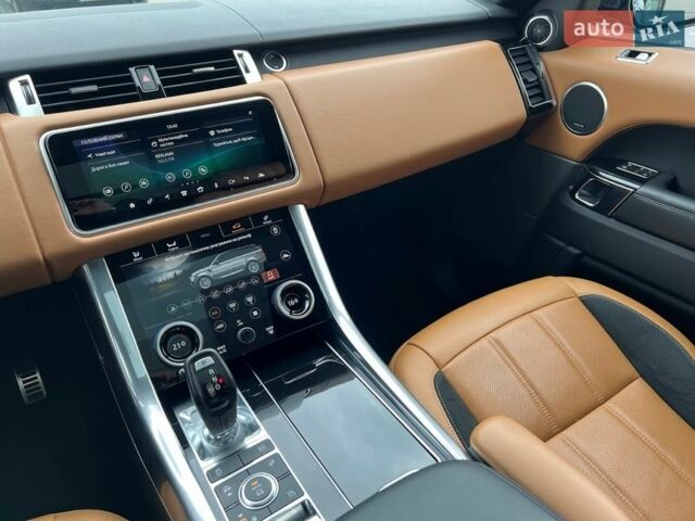 Сірий Ленд Ровер Range Rover Sport, об'ємом двигуна 2 л та пробігом 73 тис. км за 49500 $, фото 26 на Automoto.ua
