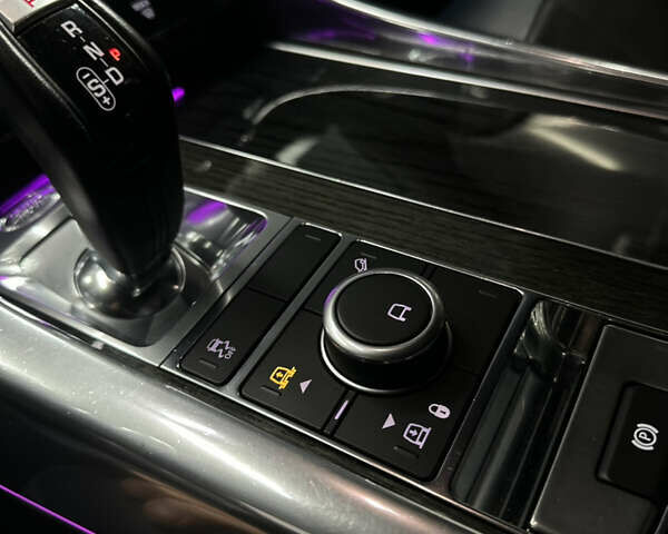 Сірий Ленд Ровер Range Rover Sport, об'ємом двигуна 3 л та пробігом 180 тис. км за 42999 $, фото 25 на Automoto.ua