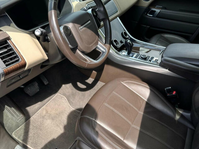 Сірий Ленд Ровер Range Rover Sport, об'ємом двигуна 3 л та пробігом 196 тис. км за 40000 $, фото 18 на Automoto.ua