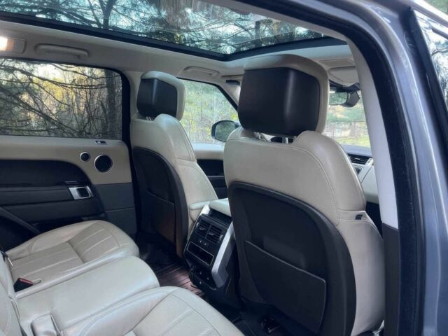 Сірий Ленд Ровер Range Rover Sport, об'ємом двигуна 2 л та пробігом 39 тис. км за 17000 $, фото 13 на Automoto.ua
