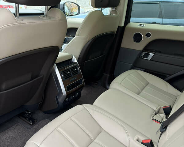 Серый Ленд Ровер Рендж Ровер Спорт, объемом двигателя 2.99 л и пробегом 69 тыс. км за 70500 $, фото 4 на Automoto.ua