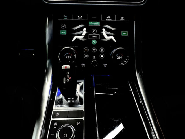 Сірий Ленд Ровер Range Rover Sport, об'ємом двигуна 3 л та пробігом 73 тис. км за 67000 $, фото 30 на Automoto.ua
