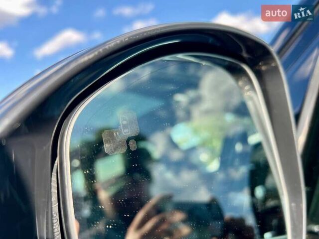 Серый Ленд Ровер Рендж Ровер Спорт, объемом двигателя 3 л и пробегом 75 тыс. км за 75000 $, фото 47 на Automoto.ua