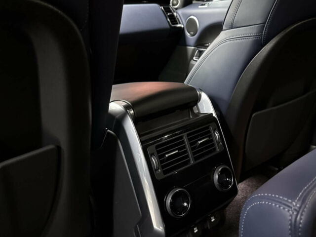 Сірий Ленд Ровер Range Rover Sport, об'ємом двигуна 3 л та пробігом 73 тис. км за 67000 $, фото 140 на Automoto.ua