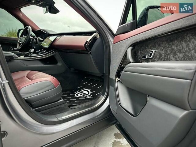 Ленд Ровер Рендж Ровер Спорт 2023 в Киеве на Automoto.ua Серый Ленд Ровер Рендж Ровер Спорт, объемом двигателя 3 л и пробегом 80 тыс. км за 107500 $, фото 66 на Automoto.ua