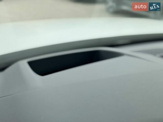 Серый Ленд Ровер Рендж Ровер Спорт, объемом двигателя 3 л и пробегом 10 тыс. км за 159999 $, фото 30 на Automoto.ua