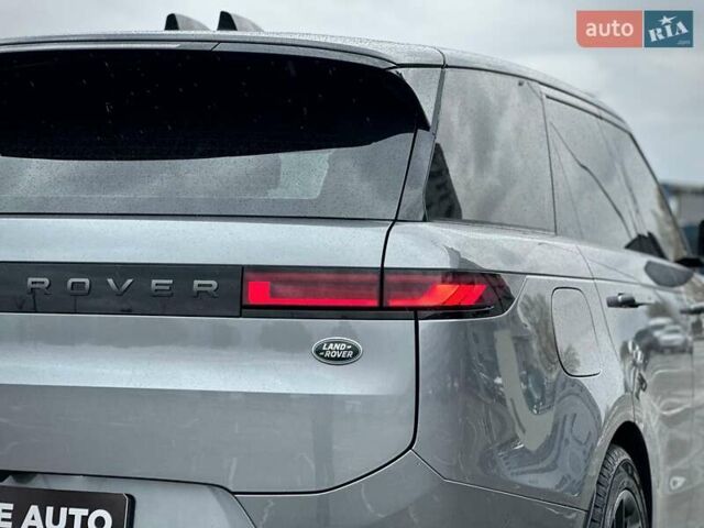 Ленд Ровер Рендж Ровер Спорт 2023 в Киеве на Automoto.ua Серый Ленд Ровер Рендж Ровер Спорт, объемом двигателя 3 л и пробегом 80 тыс. км за 107500 $, фото 10 на Automoto.ua