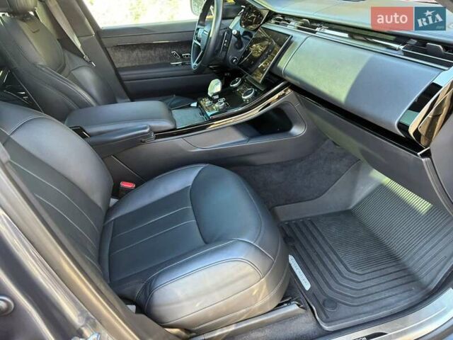 Сірий Ленд Ровер Range Rover Sport, об'ємом двигуна 4.39 л та пробігом 34 тис. км за 151500 $, фото 12 на Automoto.ua