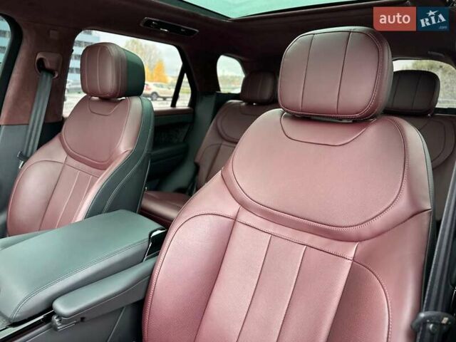 Ленд Ровер Рендж Ровер Спорт 2023 в Киеве на Automoto.ua Серый Ленд Ровер Рендж Ровер Спорт, объемом двигателя 3 л и пробегом 80 тыс. км за 107500 $, фото 49 на Automoto.ua