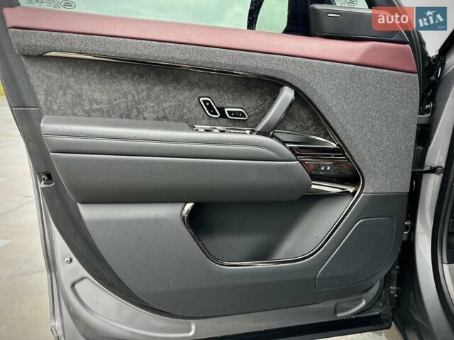 Ленд Ровер Рендж Ровер Спорт 2023 в Киеве на Automoto.ua Серый Ленд Ровер Рендж Ровер Спорт, объемом двигателя 3 л и пробегом 80 тыс. км за 107500 $, фото 42 на Automoto.ua