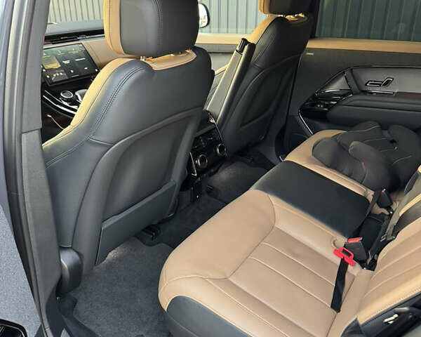 Серый Ленд Ровер Рендж Ровер Спорт, объемом двигателя 3 л и пробегом 50 тыс. км за 125000 $, фото 5 на Automoto.ua