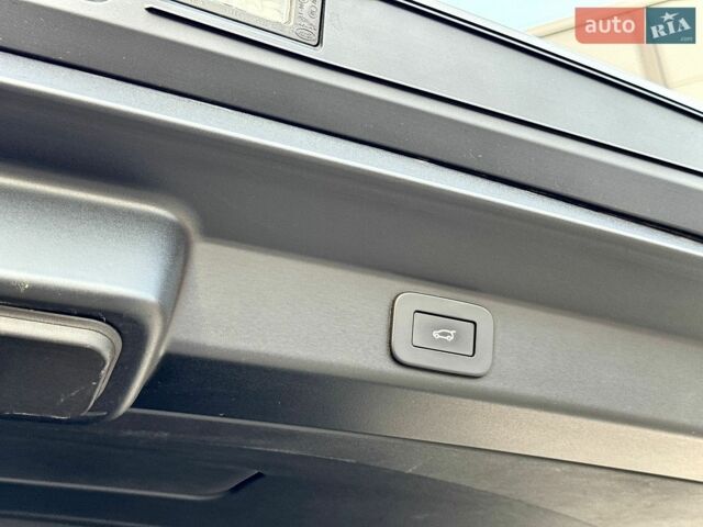 Сірий Ленд Ровер Range Rover Sport, об'ємом двигуна 3 л та пробігом 117 тис. км за 104900 $, фото 122 на Automoto.ua