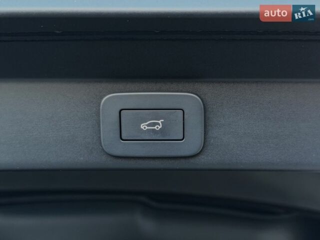 Сірий Ленд Ровер Range Rover Sport, об'ємом двигуна 3 л та пробігом 20 тис. км за 151999 $, фото 29 на Automoto.ua