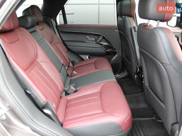 Серый Ленд Ровер Рендж Ровер Спорт, объемом двигателя 4.39 л и пробегом 4 тыс. км за 185177 $, фото 10 на Automoto.ua