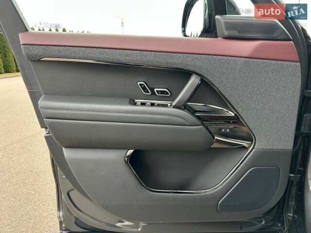 Сірий Ленд Ровер Range Rover Sport, об'ємом двигуна 4.39 л та пробігом 9 тис. км за 168000 $, фото 11 на Automoto.ua
