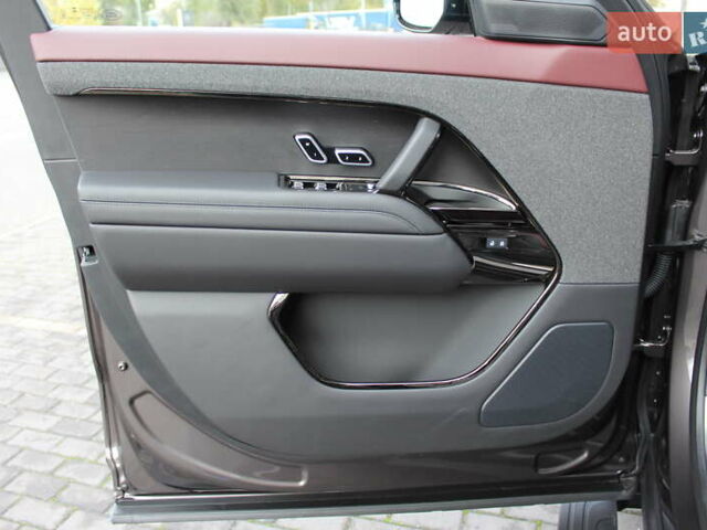 Серый Ленд Ровер Рендж Ровер Спорт, объемом двигателя 4.39 л и пробегом 4 тыс. км за 185177 $, фото 8 на Automoto.ua