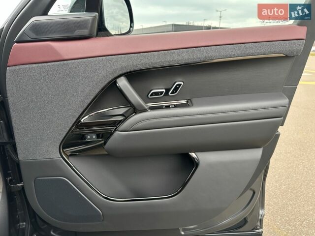 Сірий Ленд Ровер Range Rover Sport, об'ємом двигуна 4.39 л та пробігом 9 тис. км за 168000 $, фото 29 на Automoto.ua
