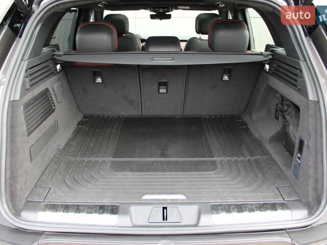 Серый Ленд Ровер Рендж Ровер Спорт, объемом двигателя 4.39 л и пробегом 4 тыс. км за 185177 $, фото 12 на Automoto.ua