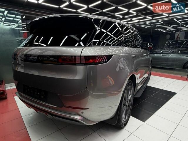Сірий Ленд Ровер Range Rover Sport, об'ємом двигуна 3 л та пробігом 20 тис. км за 149000 $, фото 2 на Automoto.ua