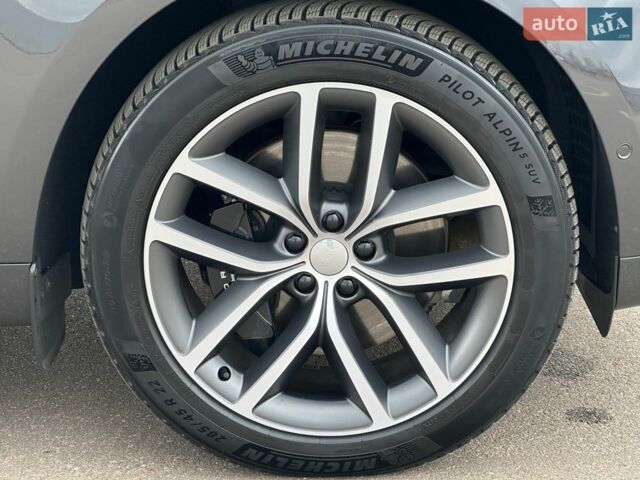 Сірий Ленд Ровер Range Rover Sport, об'ємом двигуна 4.39 л та пробігом 9 тис. км за 168000 $, фото 9 на Automoto.ua